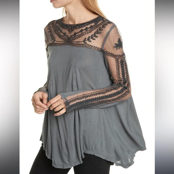 Free People Tops - Free People Jojo Mixed Media Long sleeve blouse size small excellent condition!